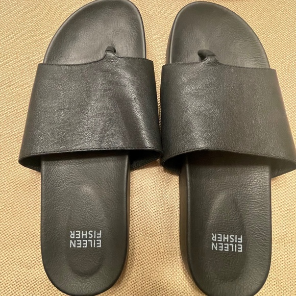 EILEEN FISHER Black leather Slide, Size 7, Good condition - Picture 2 of 9